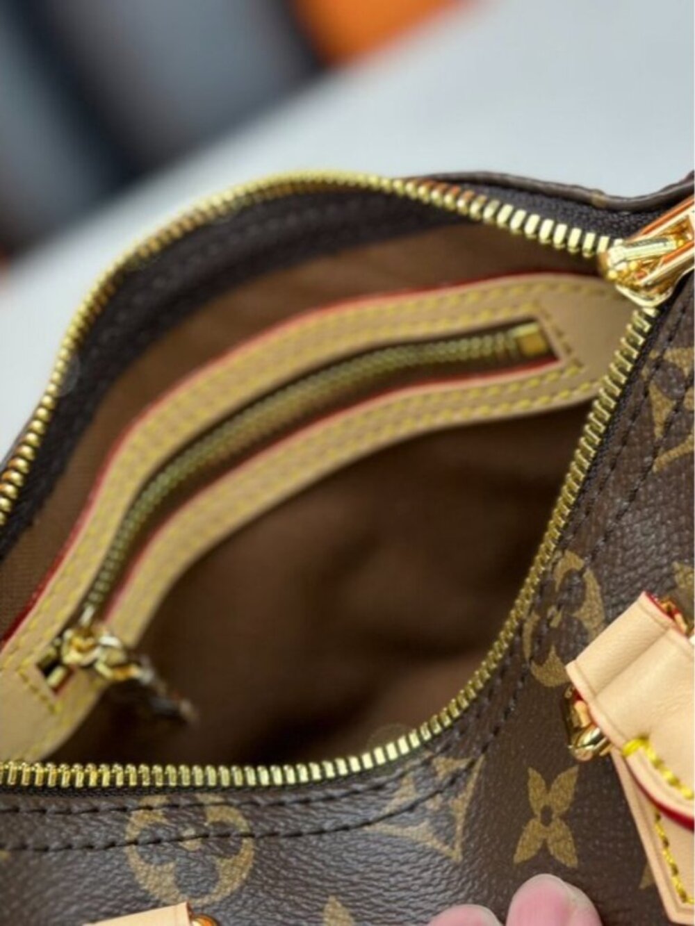 NWT - Louis Vuitton Authentic Bags - Picture 9 of 9